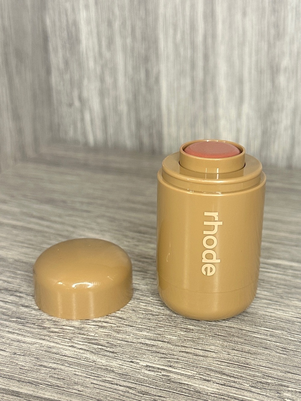RHODE Pocket Blush - Tan Line